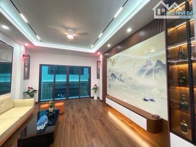 Nhà đẹp vị tríIP-Ngõ thông, rộng-Nhà mới 6 tầng full nội thất-Ô tô qua nhà-Mặt tiền gần 5m