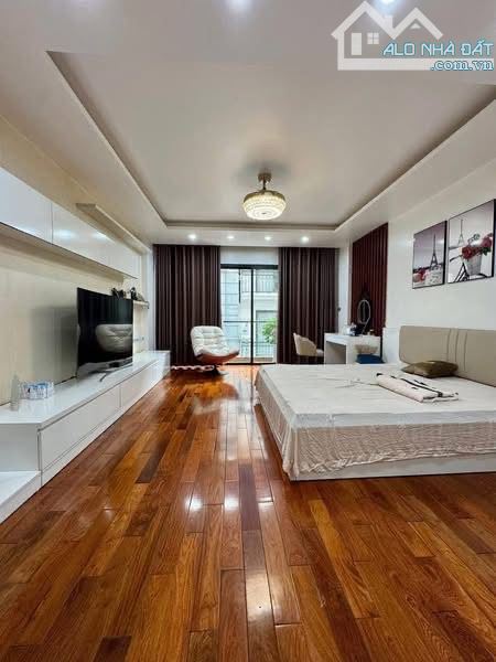 BÁN NHÀ NGUYỄN KHÁNH TOÀN OTO TRÁNH KD SẦM UẤT DT80m2*MT9m*5T DÂN XÂY. 23 TỶ