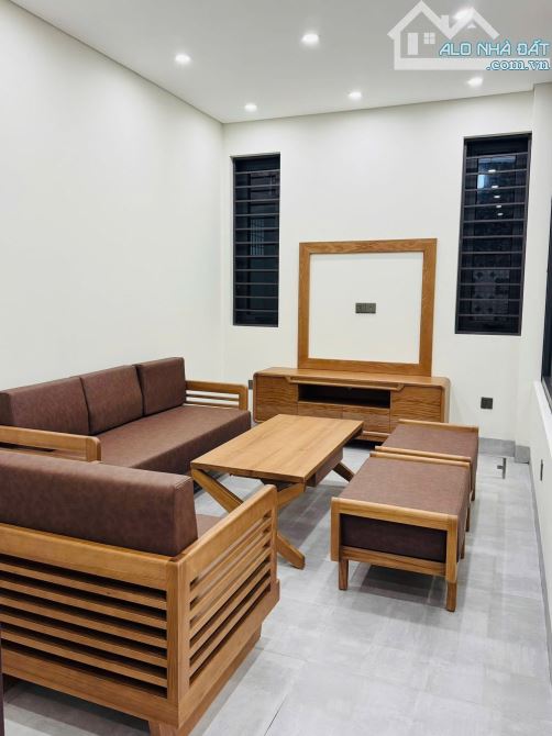 Bán nhà,Cầu Giấy,cách mặt phố 30m,kinh doanh,ngõ thông,bagac đỗ cửa. 46m2 5 tầng giá 10 tỷ