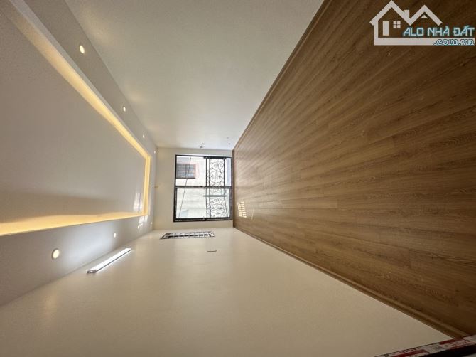 5 TẦNG MỚI KÍNH KOONG ĐÓN TẾT– GẦN PHỐ- GẦN PHỐ - LÔ GÓC THOÁNG SÁNG