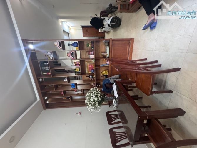 Bán nhà YÊN HÒA - HOA BẰNG, DÂN XÂY, 40m2 x5T, view thoáng, ngõ thoáng, HƠN 12 TỶ