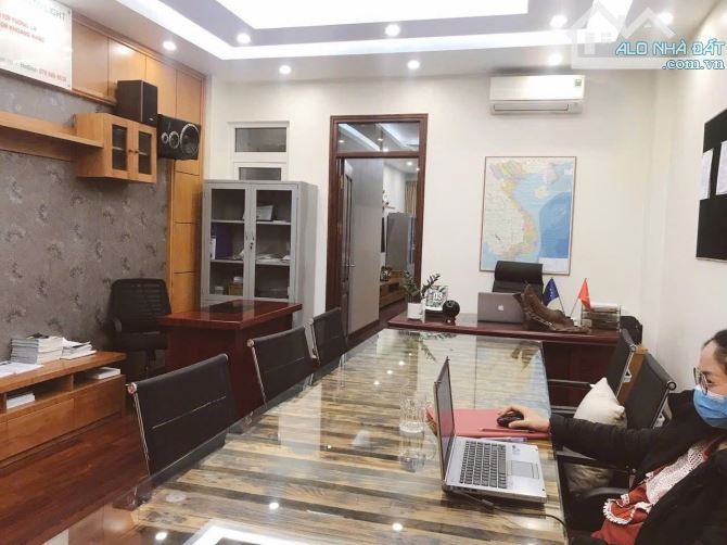 BÁN NHÀ MẶT PHỐ GẦN LẠC LONG QUÂN DT110m2 *8 TÂNG + 2 HẦM THANG MÁY. CHỈ 47 TỶ