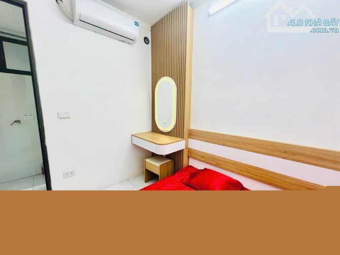 NHỈNH 3 TỶ CÓ NHÀ TẬP THỂ 50M2 ĐỐNG ĐA