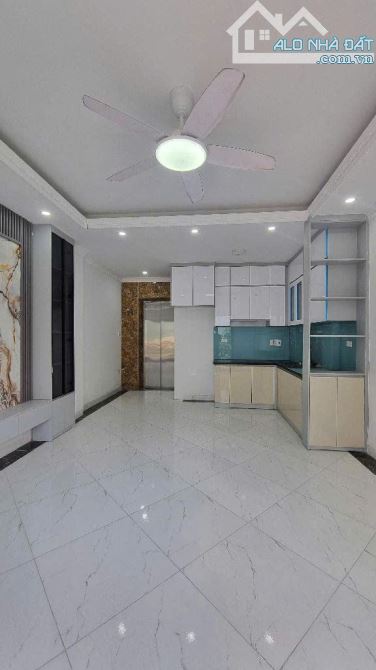 Bán nhà riêng tại Phú Thượng - Tây Hồ 45m2, phân lô, nội thất chủ tặng, nhỉnh 9tỷ.