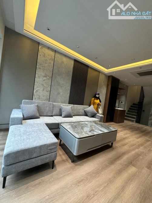 NGUYỄN NGỌC NẠI – NHÀ THANG MÁY, Ô TÔ QUA NHÀ, NGÕ THÔNG 46M2 6 TẦNG THOÁNG Ở VĂN PHÒNG OK