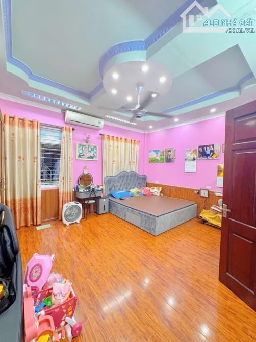 5 TẦNG – 45m² – nhỉnh 8 tỷ | Phố Hoàng Cầu, gần hồ