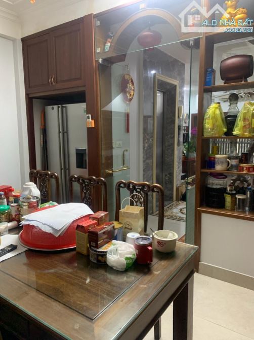 HOÀNG QUỐC VIỆT PHÂN LÔ 37,5 TỶ 75m 5 TẦNG THANG MÁY GARA KINH DOANH