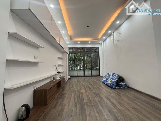 Hàng hiếm Đầm Trấu, Hai Bà Trưng – Ô tô đỗ – Kinh doanh tốt | 44m² × 5 tầng | 17.8 tỷ