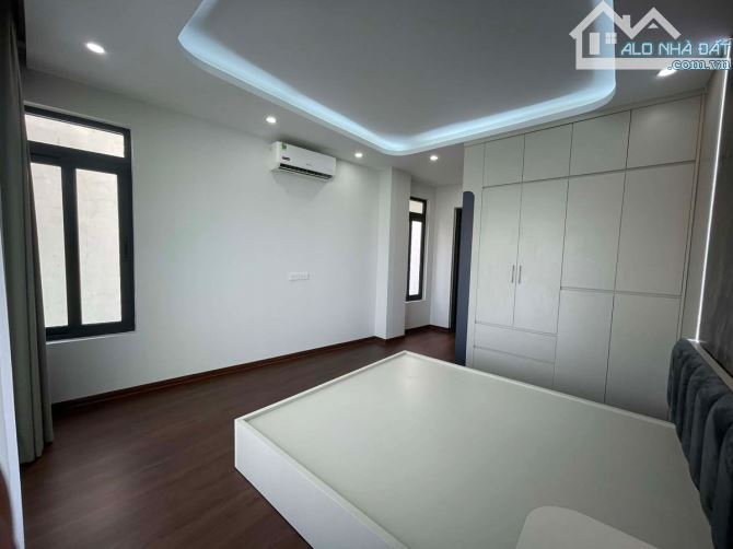 TÔI CẦN BÁN NHÀ PHỐ DƯƠNG VĂN BÉ 40M, 5 TẦNG THANG MÁY, NHỈNH 10 TỶ