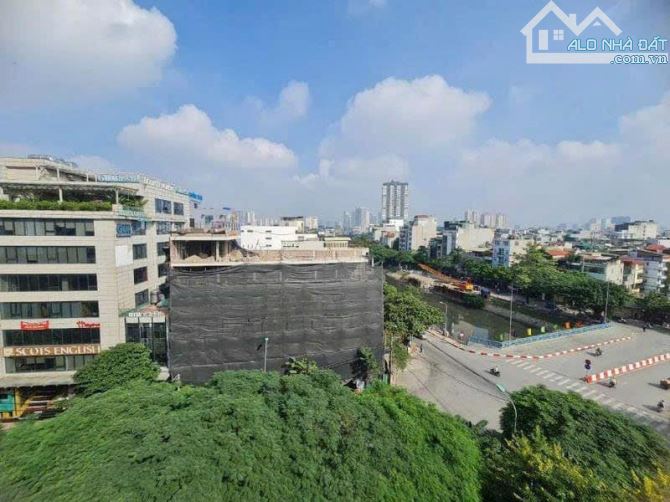 Bán Nhà Phố Kim Giang Thanh Xuân 188m2-9T MT10m LÔ GÓC 73 Tỷ Có Thương Lượng.