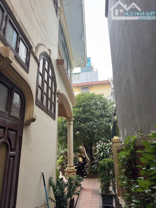 Bán Nhà P/Lô Ô Tô Vương Thừa Vũ Thanh Xuân 310m2-3T MT20m 3 THOÁNG 53,5 Tỷ.