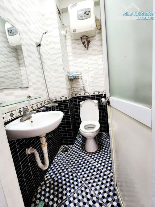 Bán căn hộ chung cư mini 1 ngủ full đồ Vương Thừa Vũ, Thanh Xuân, ngõ ô tô chỉ 1,55 tỷ