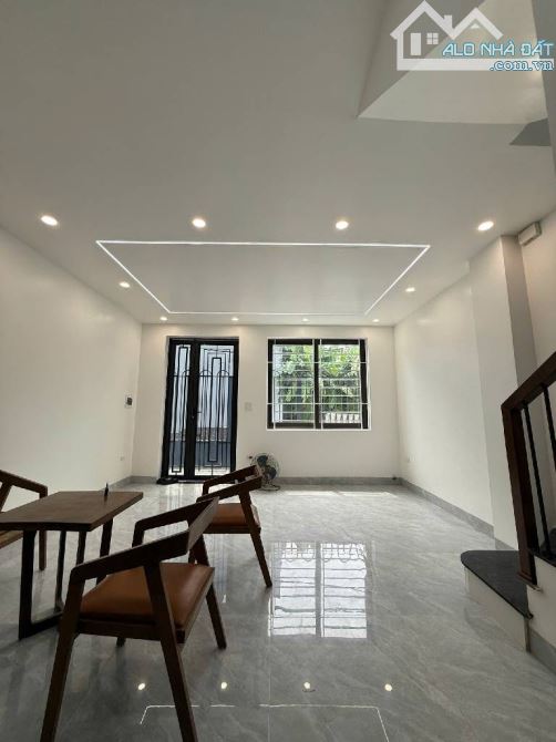 ÂU CƠ – TÂY HỒ | NHÀ XÂY MỚI | MẶT TIỀN 5M | NHỈNH 2 TỶ