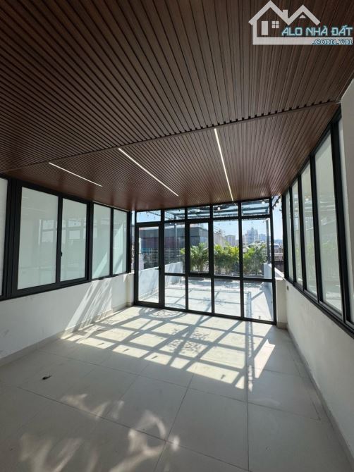 PHÂN LÔ HOÀNG QUỐC VIỆT 22,5 TỶ 60m 7T THANG MÁY MT5m NHÀ MỚI VỈE HÈ Ô TÔ TRÁNH KD CÓ TL