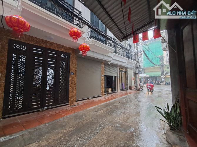 BÁN NHÀ XUÂN LA 5 TẦNG THANG MÁY, Ô TÔ ĐỖ CỬA, KINH DOANH, NHÀ MỚI, 53M