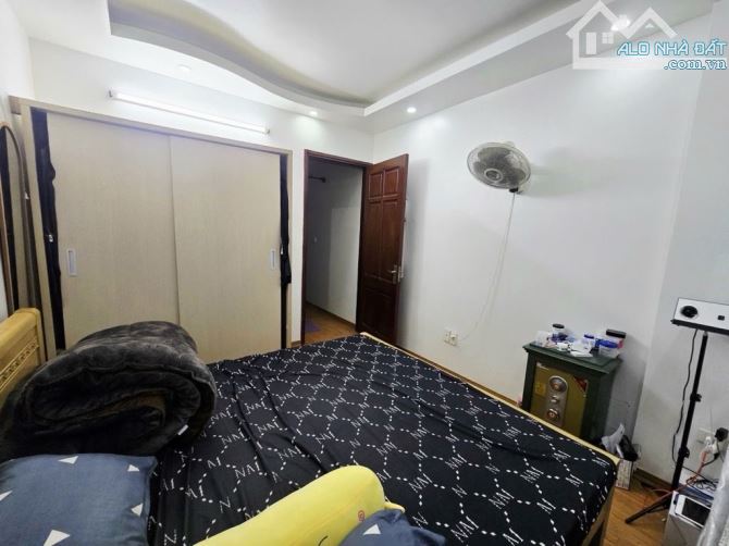 LẠC LONG QUÂN 9 TỶ 39m 5 TẦNG Ô TÔ ĐỖ CỬA KINH DOANH