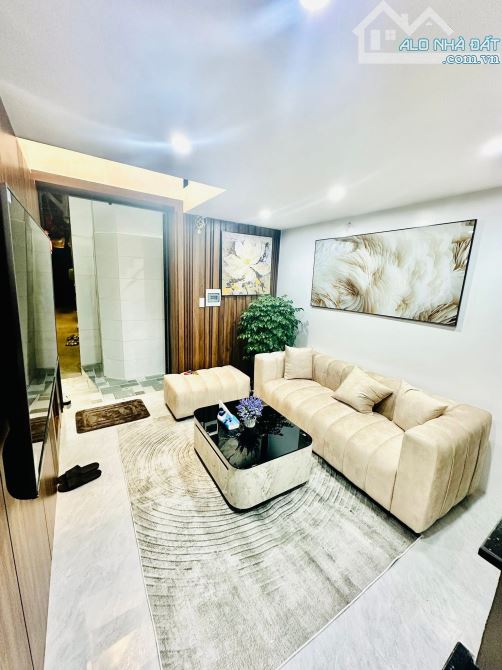 BÁN NHÀ PHỐ TÂY SƠN 3 BƯỚC CHÂN RA PHỐ 25M2 5TẦNG MT3,3 6,69