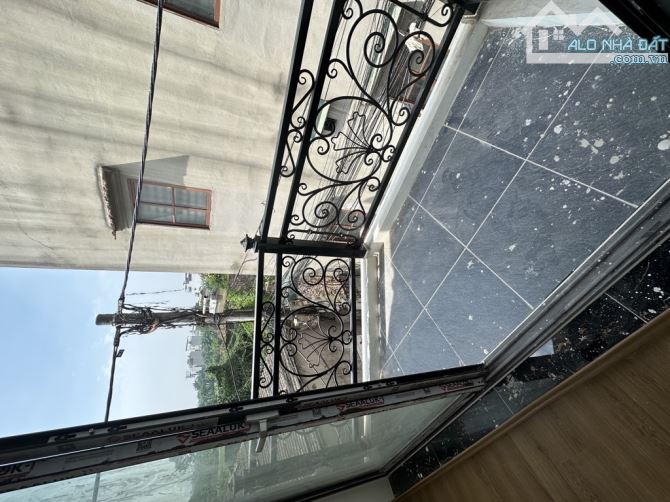 5 TẦNG MỚI KÍNH KOONG ĐÓN TẾT– GẦN PHỐ- GẦN PHỐ - LÔ GÓC THOÁNG SÁNG