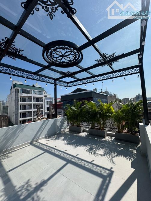 PHÂN LÔ HOÀNG QUỐC VIỆT 22,5 TỶ 60m 7T THANG MÁY MT5m NHÀ MỚI VỈE HÈ Ô TÔ TRÁNH KD CÓ TL