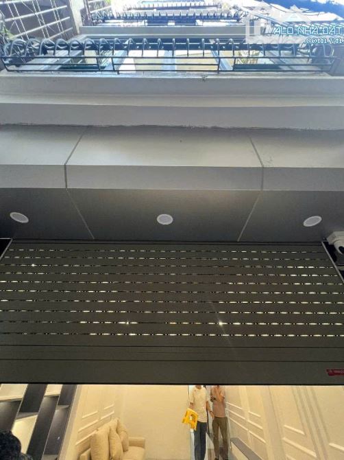 NHÀ ĐẸP PHỐ QUAN NHÂN, 39M², 5 TẦNG, NGÕ Ô TÔ, GIÁ 10.45 TỶ