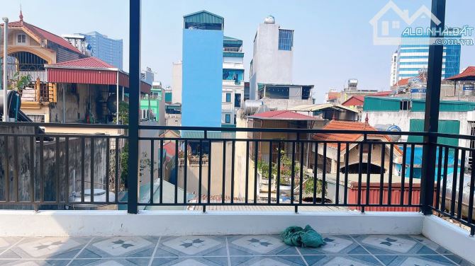 Nhà Đẹp Trường Chinh, Đống Đa 32/35m, 5 tầng, mt 5m, giá 9.18 tỷ.