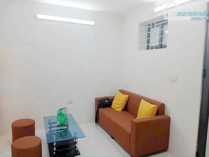 Bán Nhà Tôn Đức Thắng, Đống Đa 16/40m, tầng 1, giá 3.2 tỷ.