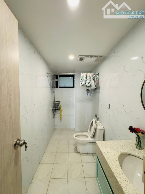 Phân lô Mình Khai, 7 tầng thang máy nhà đẹp, oto tránh đỗ, thông sàn 55m2. Giá 19.4 tỷ