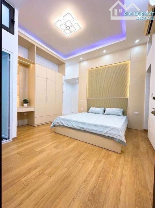 Hồng Mai - 4.2 tỷ - 4 tầng dân xây full nội thất - trung tâm quận Hai Bà