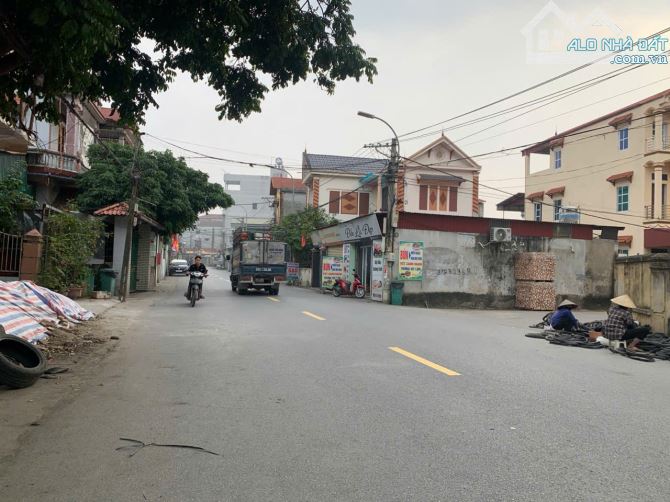 HIẾM DT57M2- MT4M- PHƯỜNG SONG LIỄU- THUẬN THÀNH- ĐƯỜNG Ô TÔ-GIÁ 3XTY. - 1