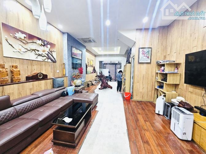 SIÊU HIẾM! PHÚ THƯỢNG, TÂY HỒ - Hơn 24 TỶ -110m² –4 TẦNG –THANG MÁY- PHÂN LÔ- Ở SƯỚNG