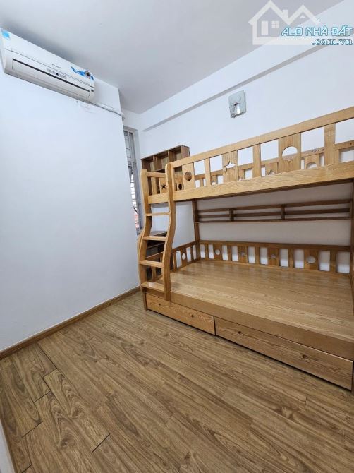 HÀNG HOT! CCMN NHẬT TẢO - SỔ RIÊNG TỪNG CĂN - NGÕ Ô TÔ - DT: 45M2, 2 NGỦ - 2.7 TỶ