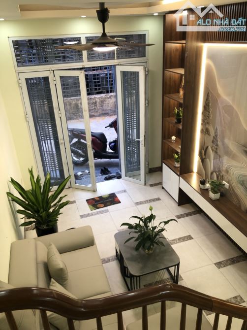 NGUYỄN KHOÁI , 35M² X 5T , MẶT TIỀN 3,9M , Ô TÔ ĐỖ CỬA , NGÕ THÔNG , KINH DOANH , 6,9 TỶ