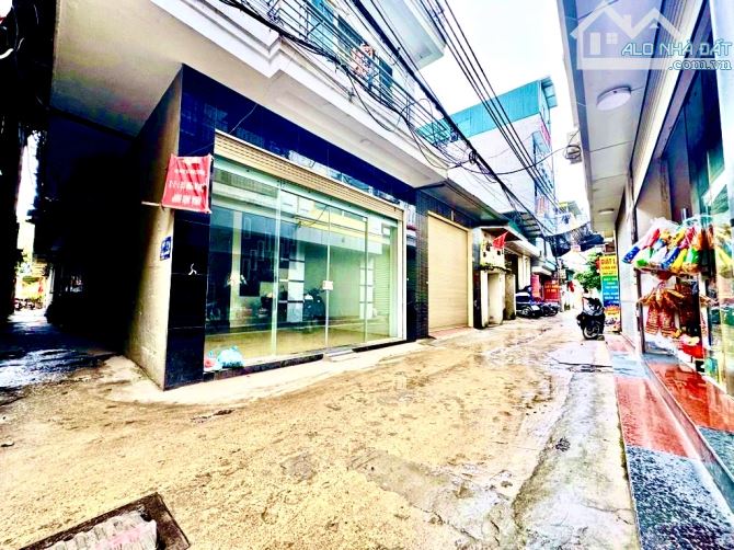 LÔ GÓC HIẾM – NHÀ 5 TẦNG MẶT NGÕ – MT 5M – 2 MẶT THOÁNG – Ô TÔ TRÁNH – KINH DOANH ĐỈNH