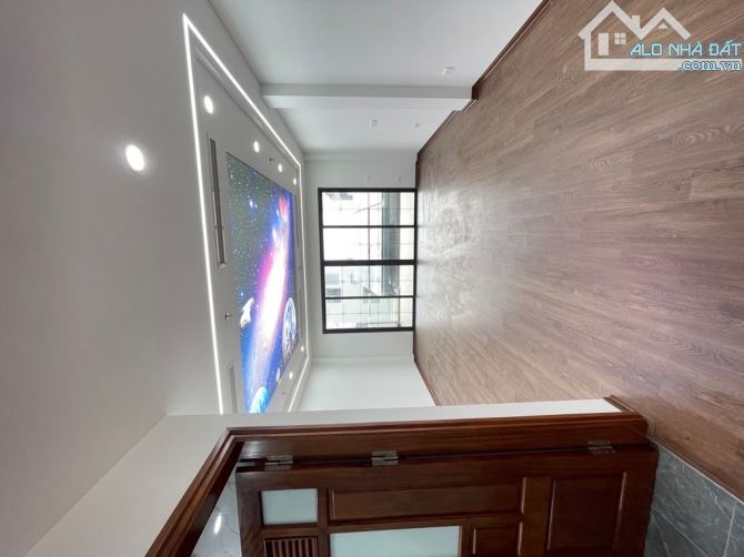 65m2/8 tầng-MT 5m-Giá 46 tỷ TL-Nhà phố Nguyên Hồng-Đống Đa