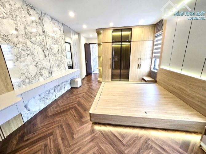 Lô góc,ngõ thông- Võ Thị Sáu-41m- 7 tỷ 802