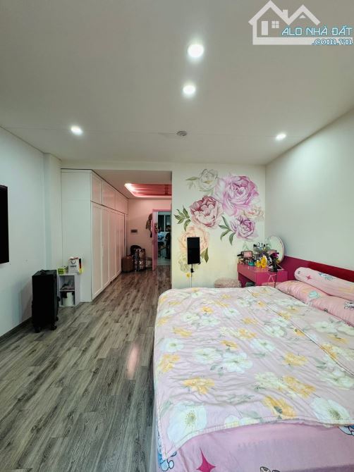 Phân lô Mình Khai, 7 tầng thang máy nhà đẹp, oto tránh đỗ, thông sàn 55m2. Giá 19.4 tỷ