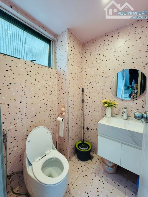 Phân lô Mình Khai, 7 tầng thang máy nhà đẹp, oto tránh đỗ, thông sàn 55m2. Giá 19.4 tỷ