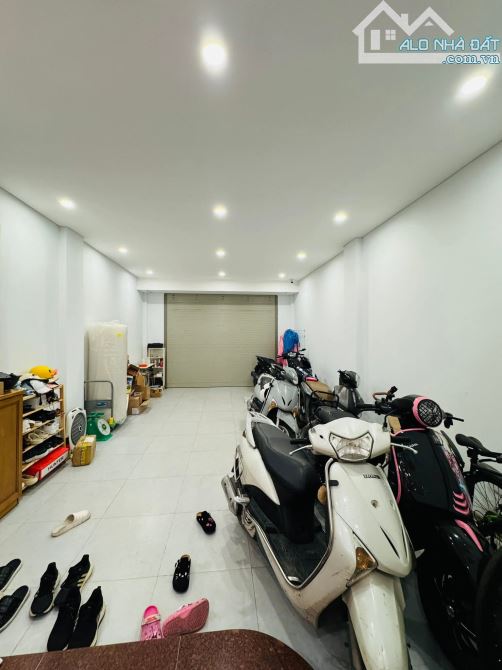 Phân lô Mình Khai, 7 tầng thang máy nhà đẹp, oto tránh đỗ, thông sàn 55m2. Giá 19.4 tỷ