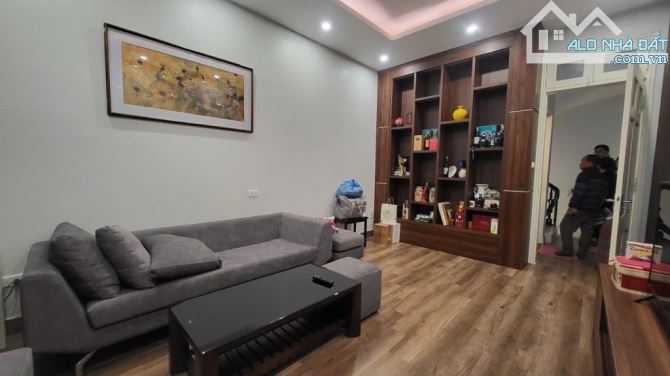 VIP KHƯƠNG TRUNG – 20M RA MẶT PHỐ – Ô TÔ ĐỖ CỬA – 6 TẦNG – 2 THOÁNG TRƯỚC SAU