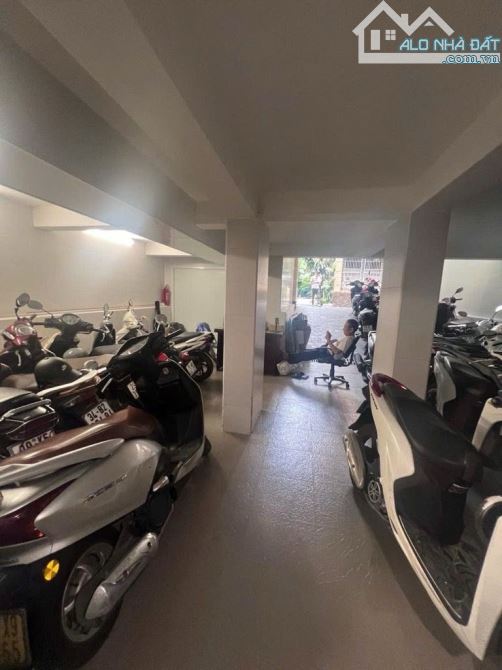 Hiếm,Tòa nhà Văn phòng Đỗ Quang 100m x 7T, MT 7.5m, Vỉa hè, Ô tô tránh, KD đỉnh, 58 tỷ