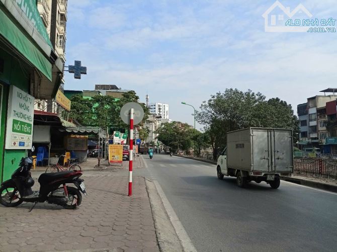 Cần bán nhà tại KĐT định Công, nhà 2 mặt ngõ ô tô, kinh doanh tốt, 5 tầng thang máy 24 tỷ