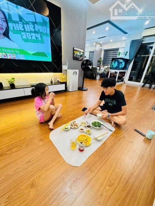 BÁN CH 3PN CHUNG CƯ 283 KHƯƠNG TRUNG DT 89M FULL NT ĐẸP Ở NGAY HƯỚNG ĐÔNG NAM 6,8 TỶ