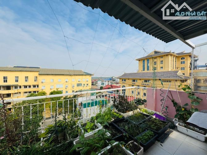 Phân lô Mình Khai, 7 tầng thang máy nhà đẹp, oto tránh đỗ, thông sàn 55m2. Giá 19.4 tỷ