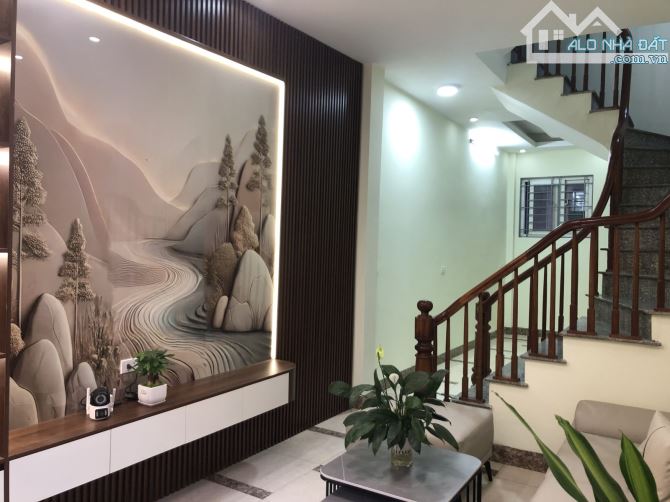 NGUYỄN KHOÁI , 35M² X 5T , MẶT TIỀN 3,9M , Ô TÔ ĐỖ CỬA , NGÕ THÔNG , KINH DOANH , 6,9 TỶ