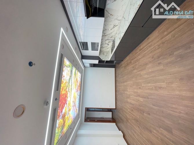 65m2/8 tầng-MT 5m-Giá 46 tỷ TL-Nhà phố Nguyên Hồng-Đống Đa