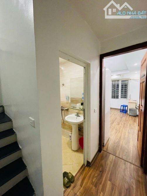 Trung tâm Thanh Xuân ô tô đỗ cổng, sát vành đai 2.5