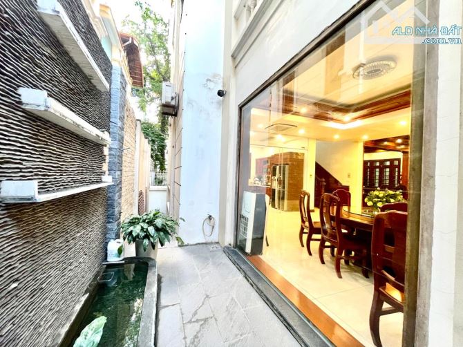 BIỆT THỰ ĐƠN LẬP MẶT PHỐ BÁN ĐẢO LINH ĐÀM-THIẾT KẾ HIỆN ĐẠI-MẶT TIỀN 12.5m-4 TÂNG+HẦM