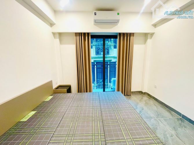 Tòa Apartment cao cấp 80m2x8T thang máy. Khu phân lô, ô tô vào nhà phố Nguyễn Ngọc Nại.