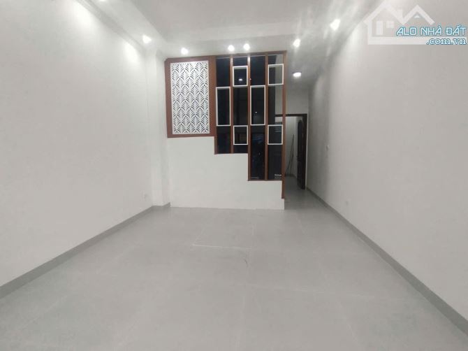 Cần bán nhà tại KĐT định Công, nhà 2 mặt ngõ ô tô, kinh doanh tốt, 5 tầng thang máy 24 tỷ