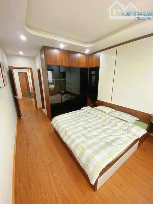 Bán căn hộ chung cư Vũ Trọng Phụng, Thanh Xuân, lô góc, slot 118m2, 3 ngủ, 2 WC, 9.5 Tỷ